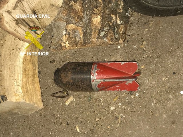 Granada de mortero destruida por los artificieros. 