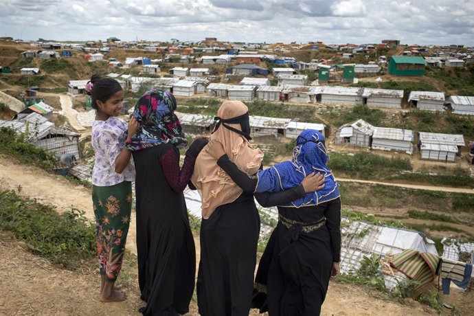 Adolescents rohingyes a Bangladesh