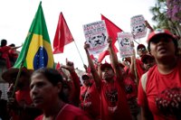 Suspensa tras 26 días la huelga de hambre para exigir la libertad de Lula da Silva en Brasil