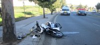 Muere un varón de 29 años al caer de la moto en la que viajaba en Montefrío