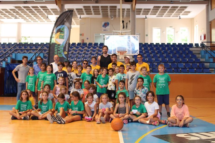 Pau Gasol en la Escuela de Verano de baloncesto de Santa Eulària