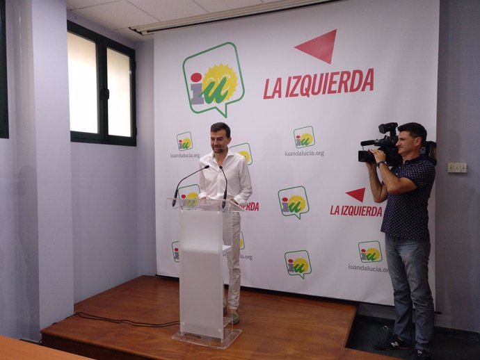 Antonio Maíllo, líder andaluz de IU, en rueda de prensa