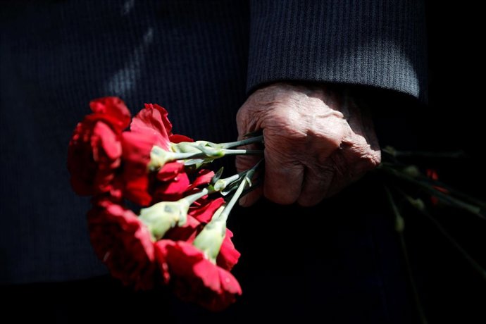 Veterano de la Segunda Guerra Mundial en la marcha por el Día de la Victoria