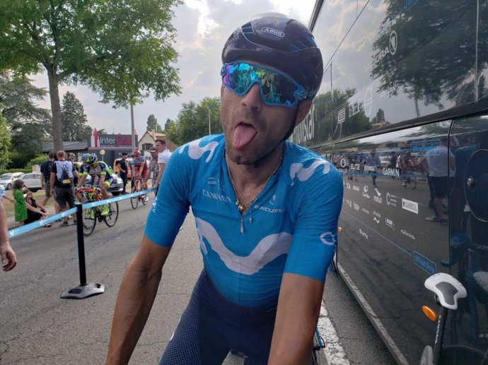 El ciclista Alejandro Valverde tras una larga etapa del Tour