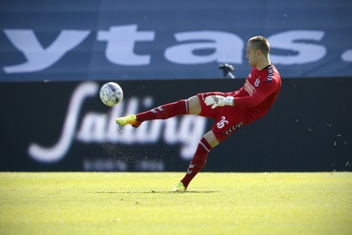 El portero Aleksandar Jovanovic ficha por la SD Huesca