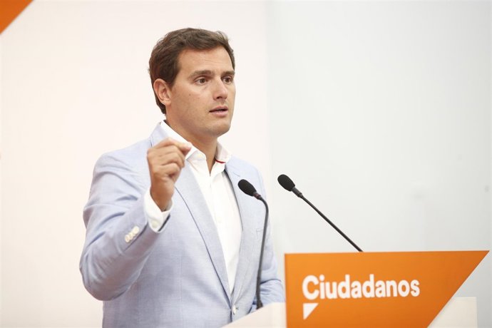 El presidente de Ciudadanos, Albert Rivera, ofrece una rueda de prensa tras la r