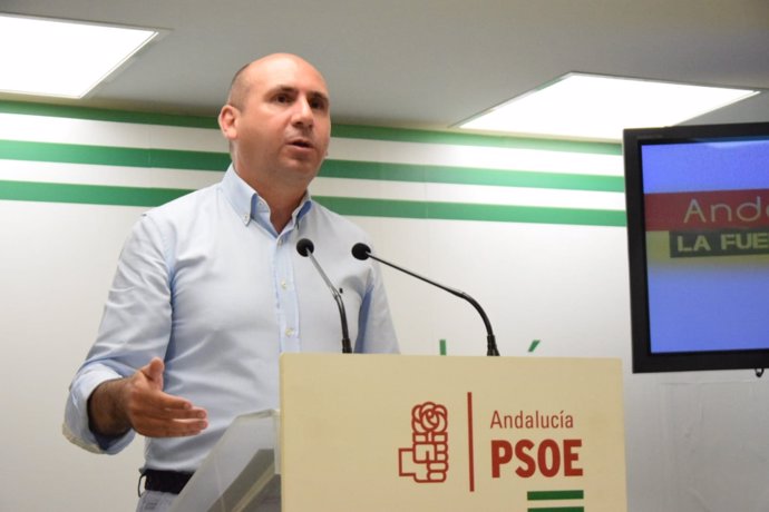 Francisco Conejo en rueda de prensa en Málaga 