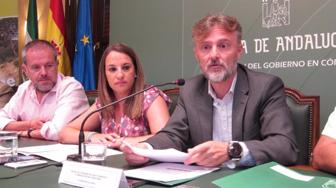 José Fiscal con representantes de la Junta en Córdoba