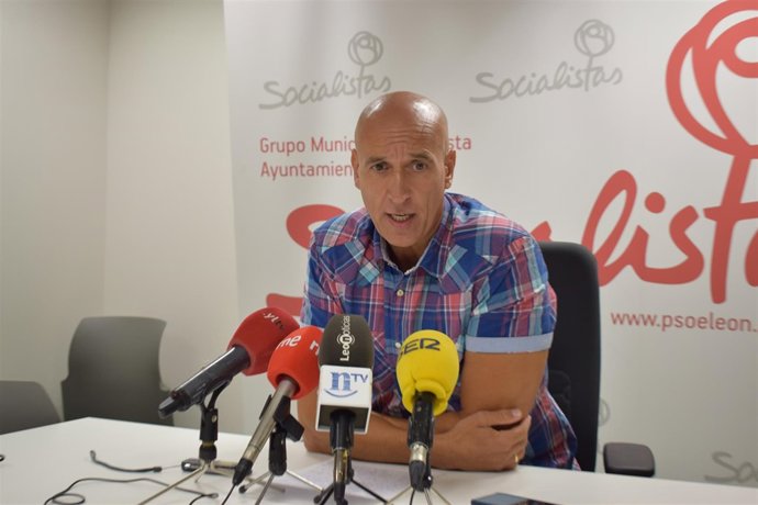 Diez en rueda de prensa