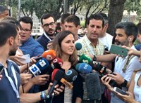 Podemos pide "responsabilidad" a Rivera y le exige que "no eche más leña al fuego" quitando lazos amarillos en Cataluña