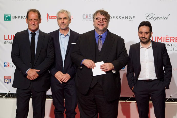 Actor Vincent Lindon (L) and directors Alfonso Cuaron, Guillermo del Toro and Ju