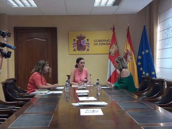 Valladolid.- Reunión entre Virginia Barcones, Pilar del Olmo e Iratxe García