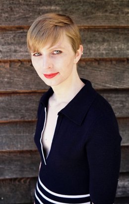 Chelsea Manning, tras salir de la cárcel