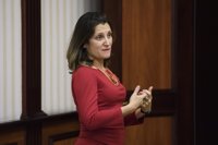 La ministra de Exteriores de Canadá tilda de "muy intensas" las conversaciones con EEUU sobre el TLCAN