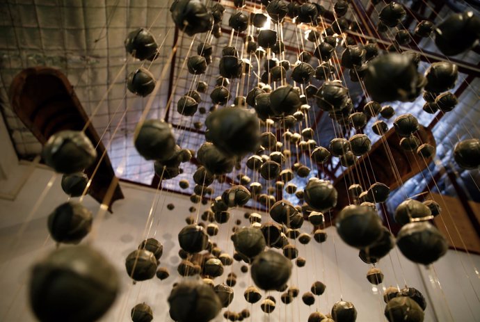 Bombas de racimo en un museo en Laos