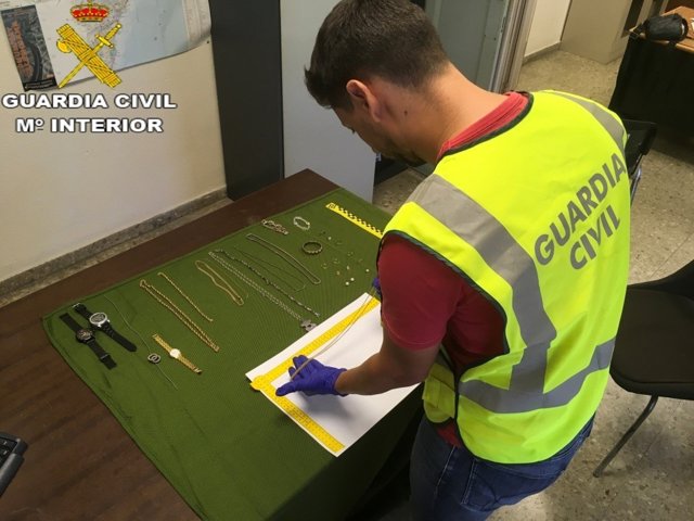 Detenida una mujer por cuatro hurtos con el abrazo cariñoso