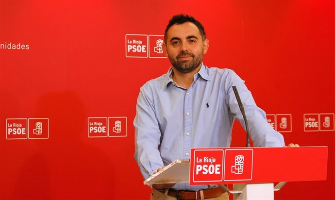 El secretario de Salud Raúl Juárez