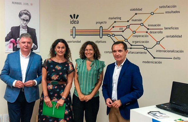 [Grupohuelva] 1 Nota Y 1 Foto Junta (Consejera)