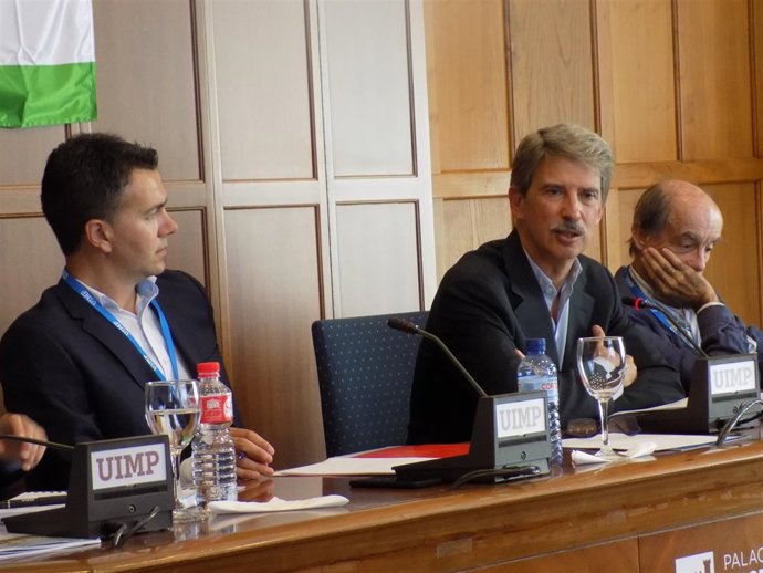 Gómez Hernández, Salafranca y Maura en la UIMP