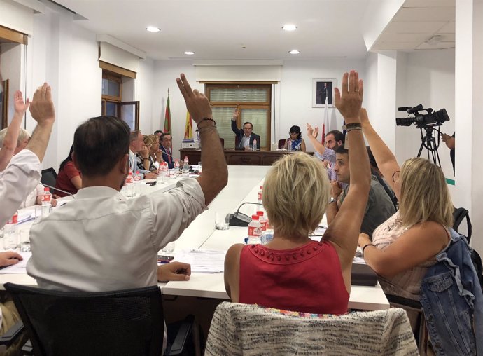 Pleno de presupuestos en el Ayuntamiento de Torrelavega 