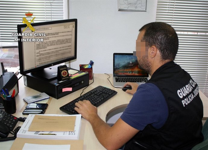 Estafa Guardia Civil agente