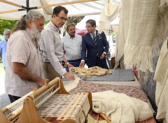 Ballesta inaugura la muestra