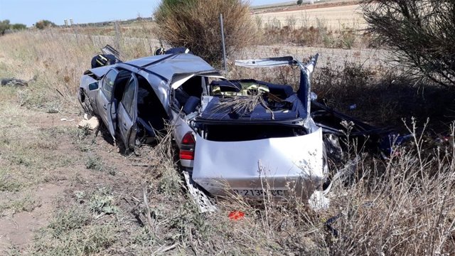 Estado de uno de los vehículos accidentados