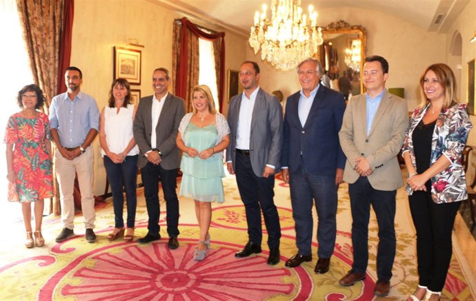 Fwd: Np+Fotos Gómez De Celis Se Reúne Con La Alcaldesa De Jerez Para Analizar Y 