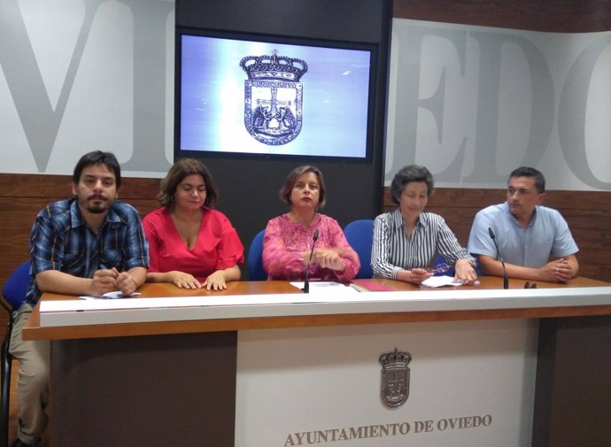 Miembros del grupo municipal Somos Oviedo