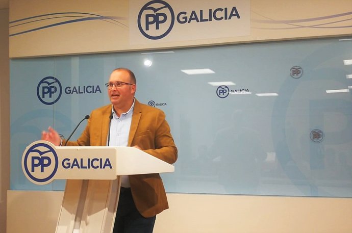 Rueda de prensa del secretario xeral del PPdeG, Miguel Tellado.