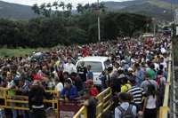 Colombia informa de más de 935.000 venezolanos en su territorio