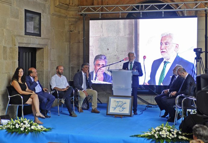 Deputación De Ourense Entrega Do Xxxiv Premio Celanova Casa Dos Poetas