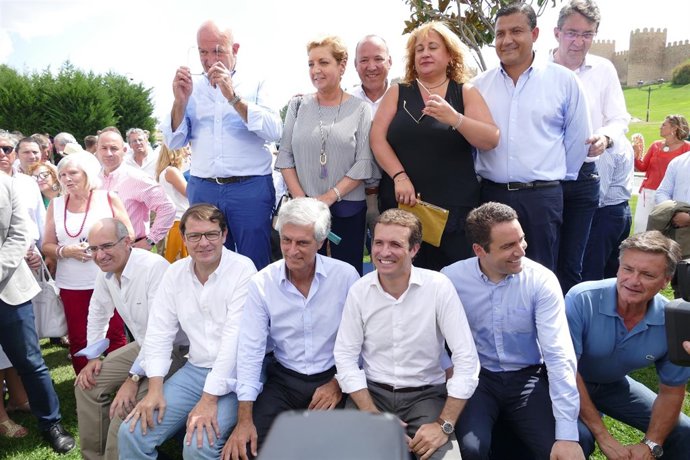 Casado y Mañueco con presidentes provinciales del PP