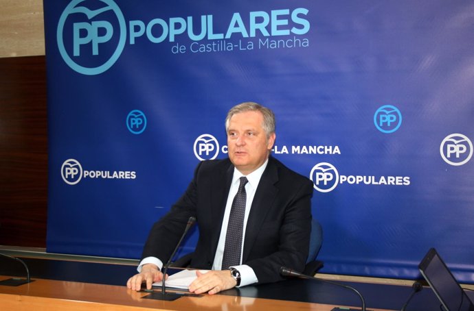 Gpp Clm (Cortes De Voz Y Fotografía) Francisco Cañizares En Rueda De Prensa