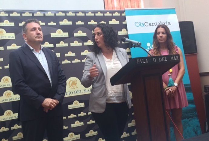 Juan Ramón Carrancio y Cora Vielva en rueda de prensa 