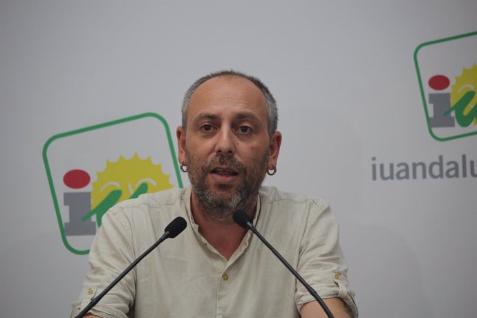 El coordinador de la Dirección Colegiada de IU Andalucía, Ernesto Alba