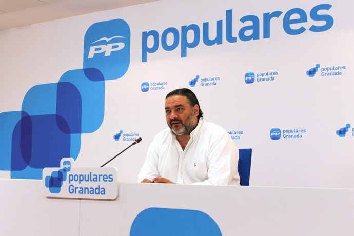El secretario general del PP de Granada, Pablo García.