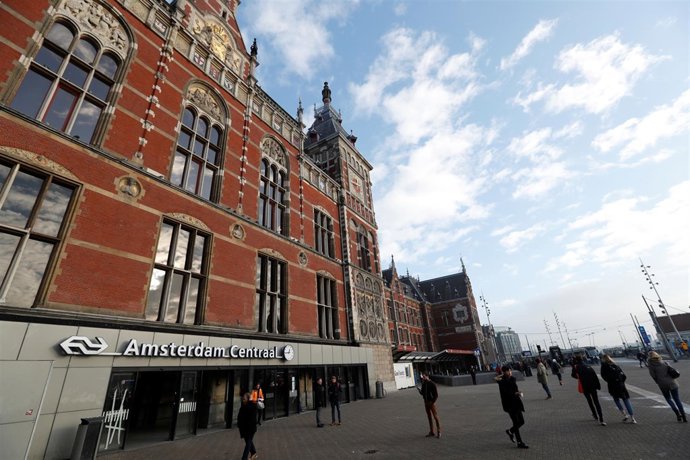 Estación Central de Ferrocarril de Ámsterdam