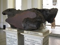 El curioso caso de la piedra 'extraterrestre' que ha sobrevivido al incendio en el Museo Nacional de Brasil