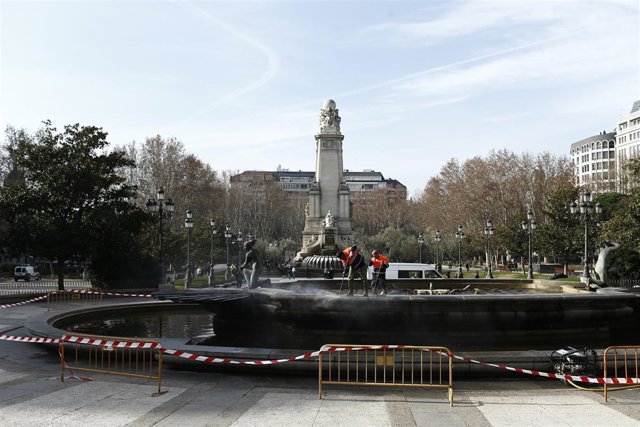 Trabajador, trabajando, trabajo, empleo, paro, parado, parados, desempleo
