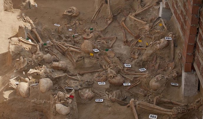 Fosa común del cementerio de Puerto Real (Cádiz)