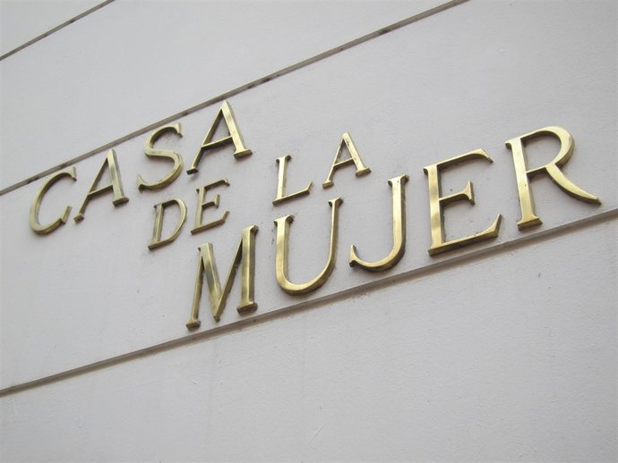 Rótulo de la Casa de la Mujer      