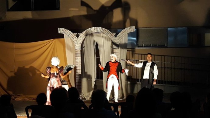 Teatro en patios de viviendas de la Junta