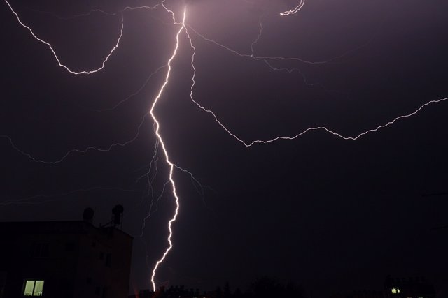 Caen 86 rayos durante la tormenta registrada este martes en Mallorca