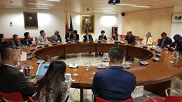 Reunión con la delegación nipona