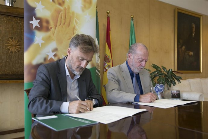 Junta y FAMP firman un protocolo para la Agenda urbana de Andalucía