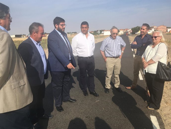 Cabrera durante las visitas a las obras de la carretera Ávila 4-9-2018