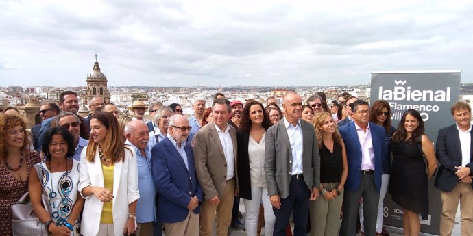 Presentación de la programación de 'La Bienal enciende Sevilla'