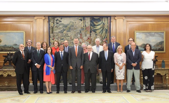El Rey Felipe VI recibe en audiencia a la Sociedad Geográfica Española