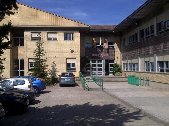 Colegio Aragón De Monzón (Huesca)